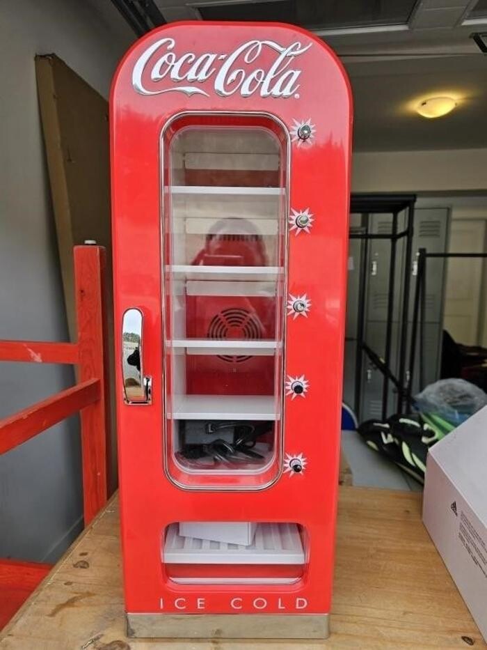 Images Kelowna Estate Liquidation