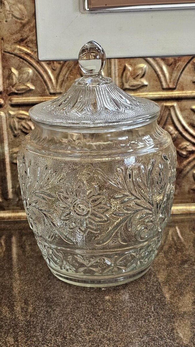 Images Kelowna Estate Liquidation