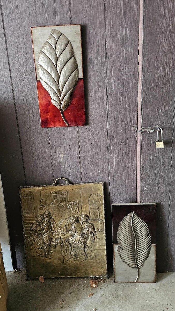 Images Kelowna Estate Liquidation