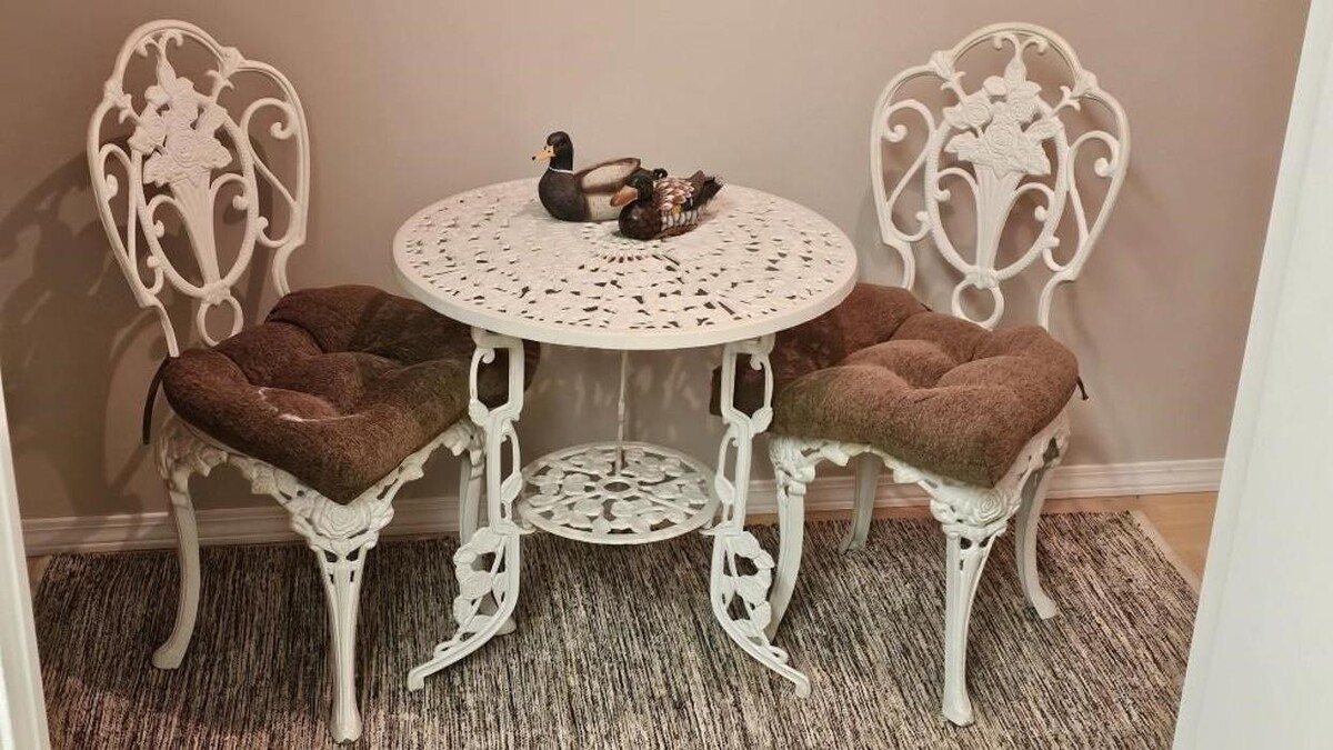 Images Kelowna Estate Liquidation