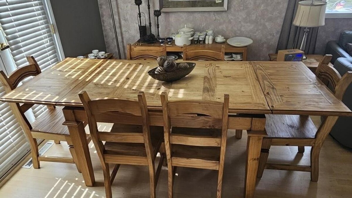 Images Kelowna Estate Liquidation