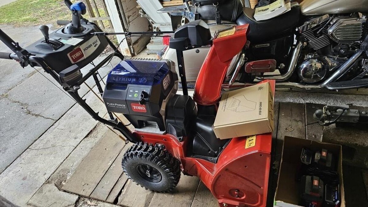 Images Kelowna Estate Liquidation