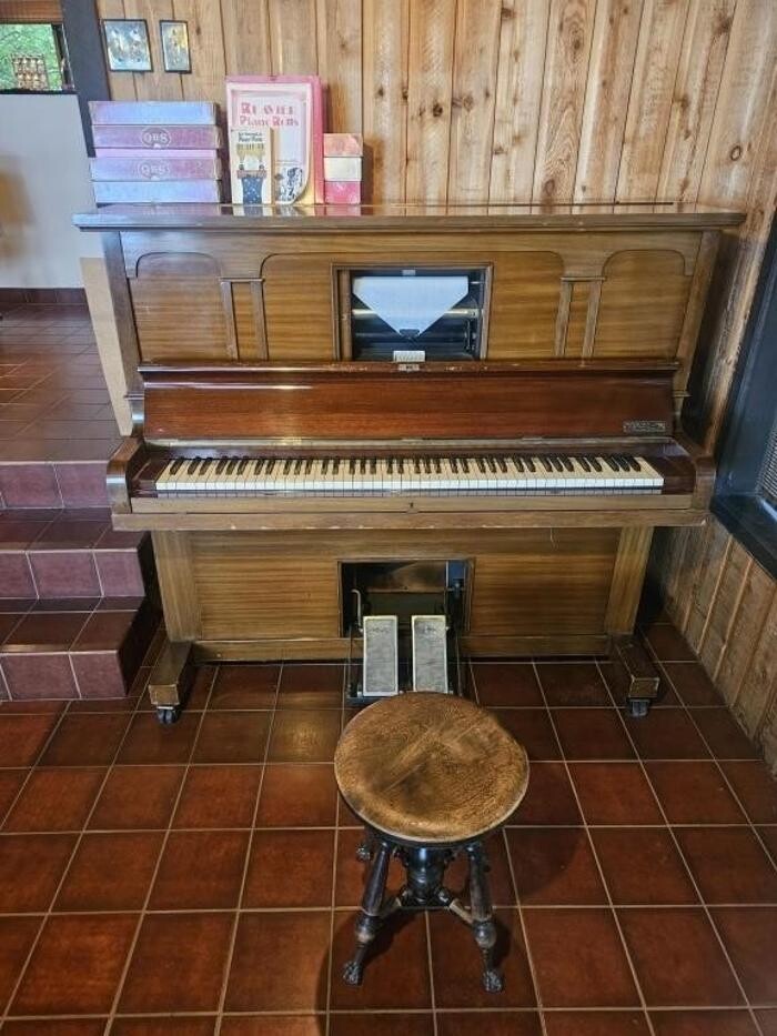Images Kelowna Estate Liquidation