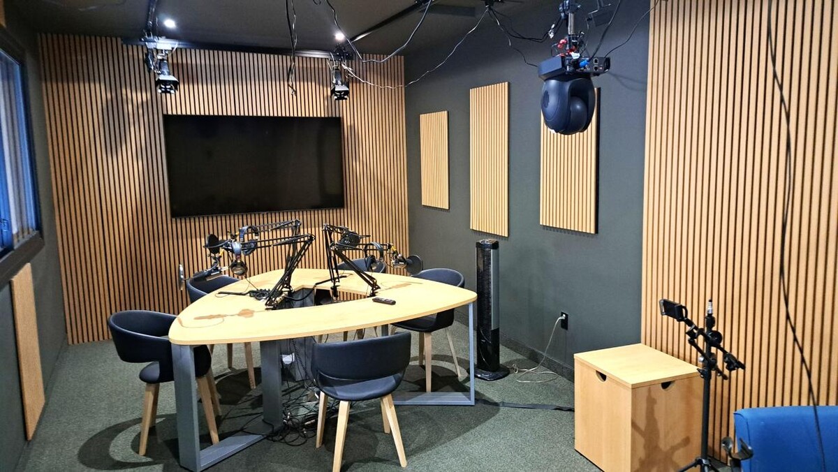 Images Blurry Studio