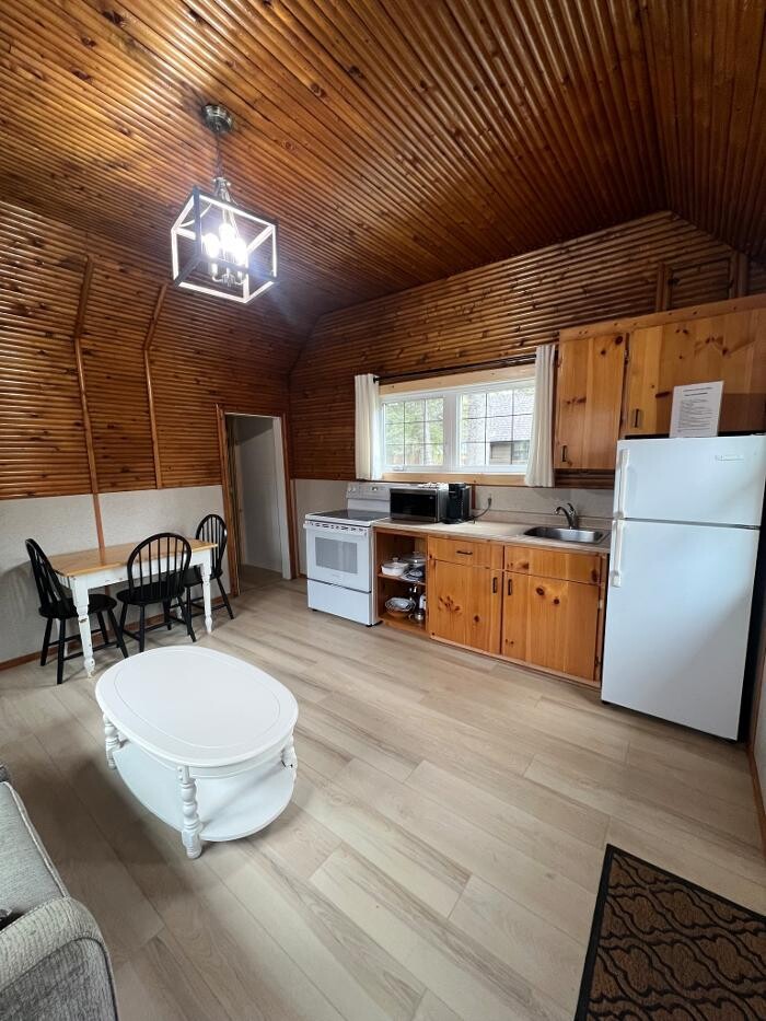 Images Idylwylde Cabins