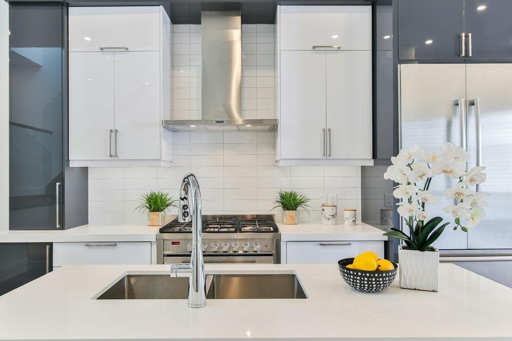 Images Ayvaun Design and Build