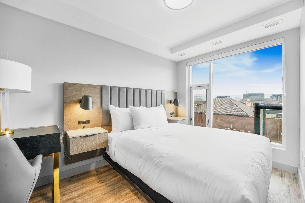 Images Skye Hotel & Residences