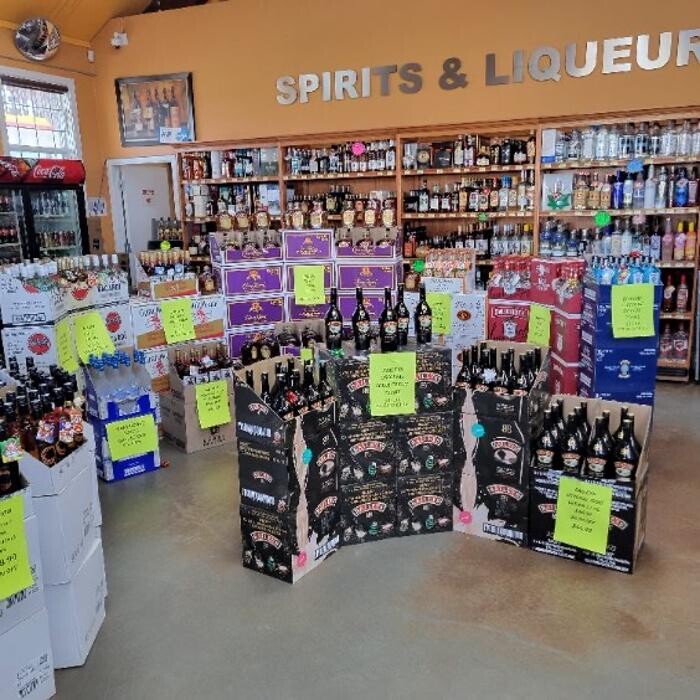Images VALLEYVIEW LIQUOR STATION