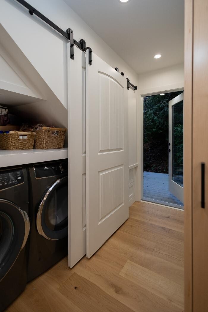 Images Cedar Street Designs Inc.