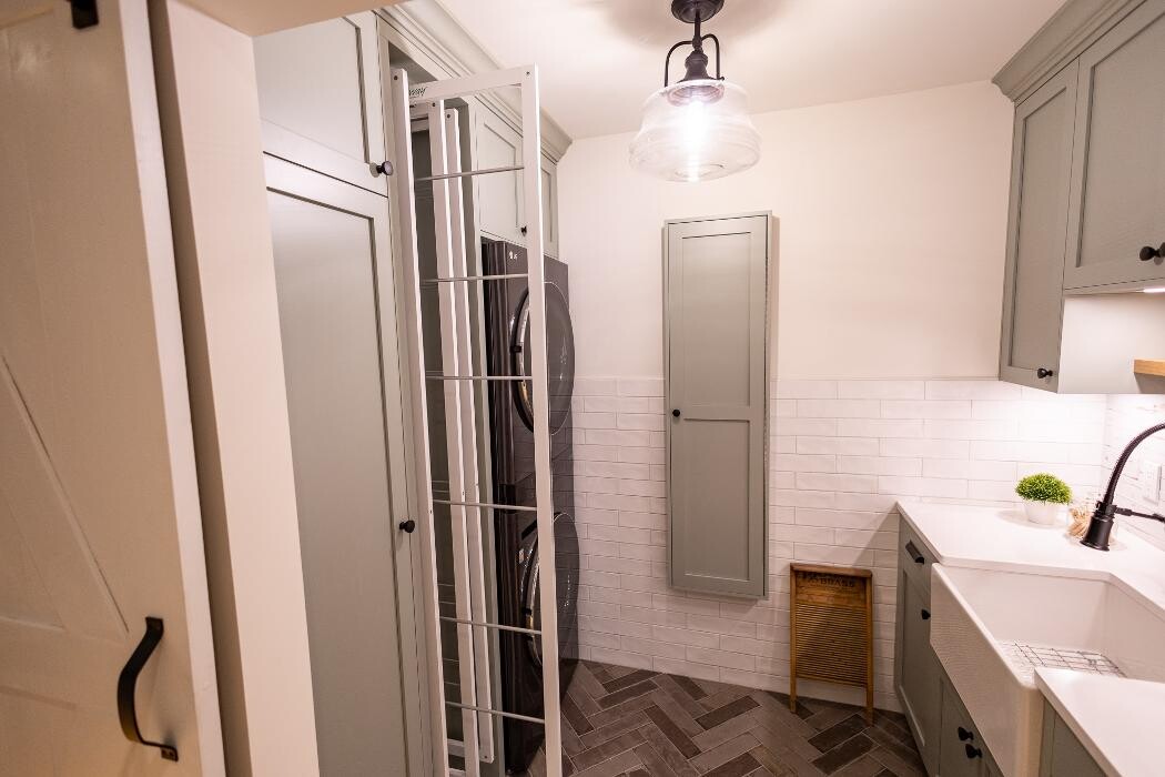 Images Cedar Street Designs Inc.