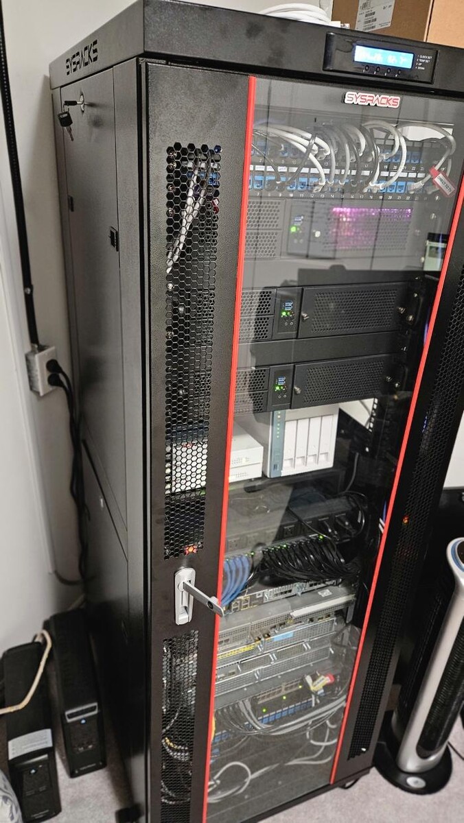 Images Small Island ICT Inc.