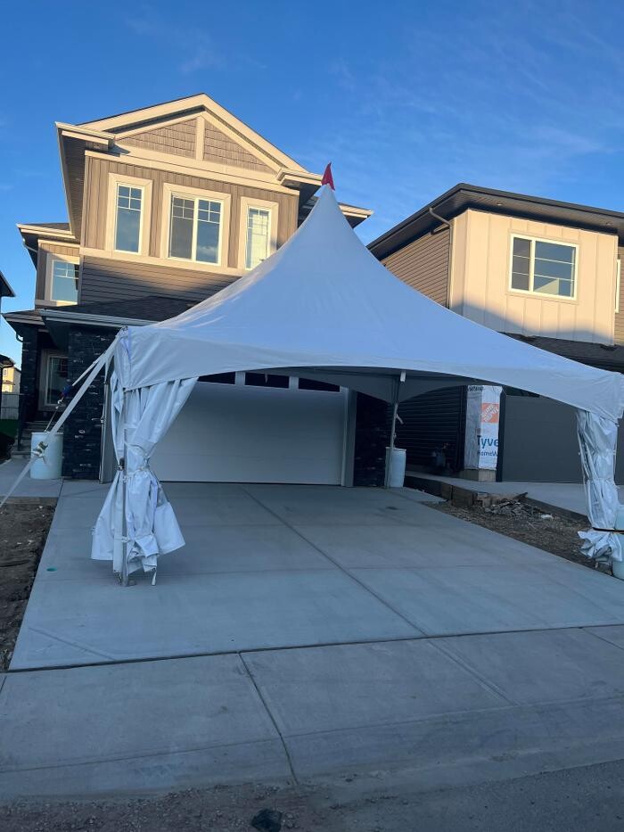 Images RDM Tent House