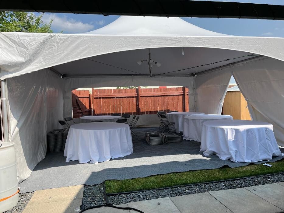 Images RDM Tent House