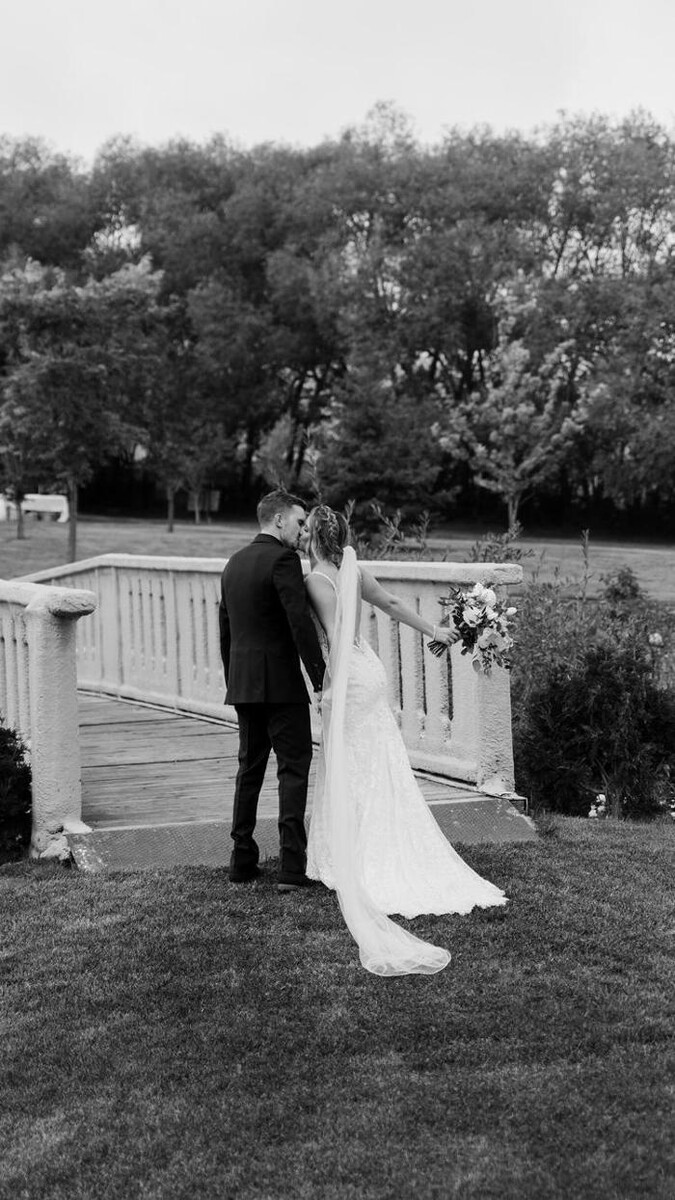 Images Wolf's Botanical Wedding Island