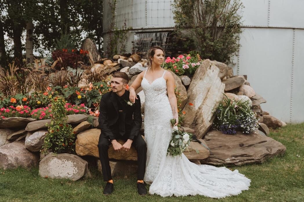 Images Wolf's Botanical Wedding Island