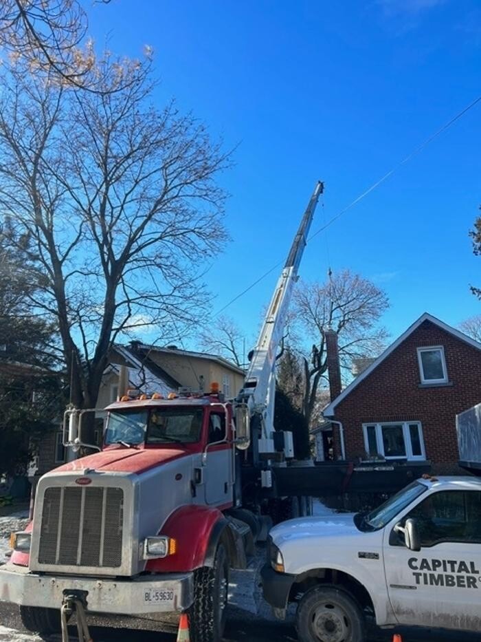 Images Gardiner truck & crane rental inc