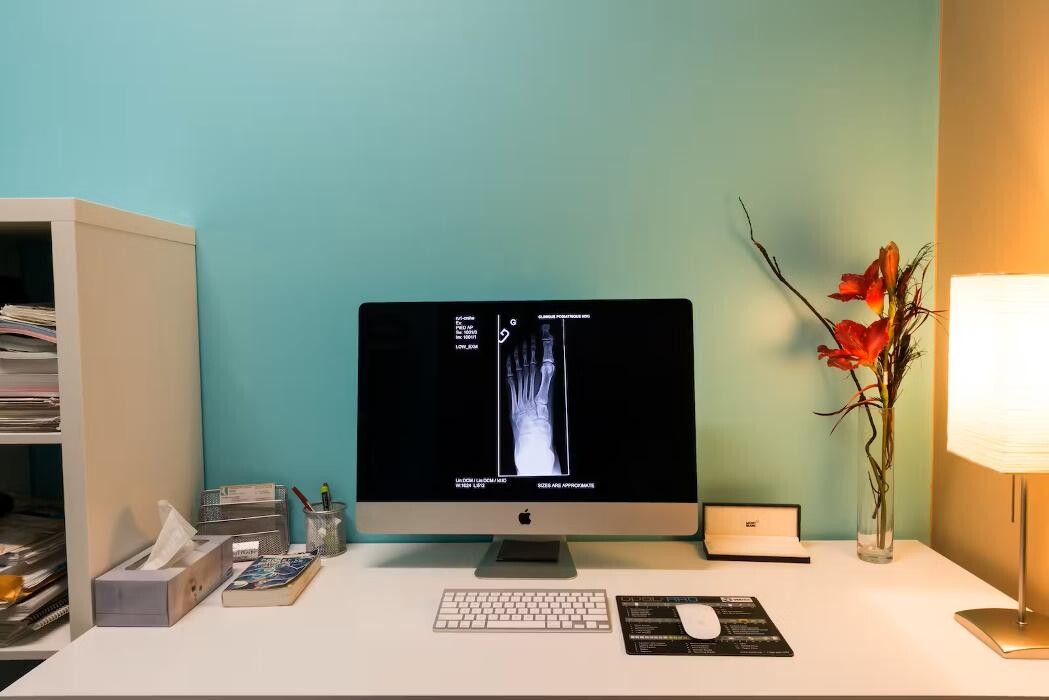 Images PiedRéseau - NDG Podiatry Clinic - Clinique Podiatrique NDG