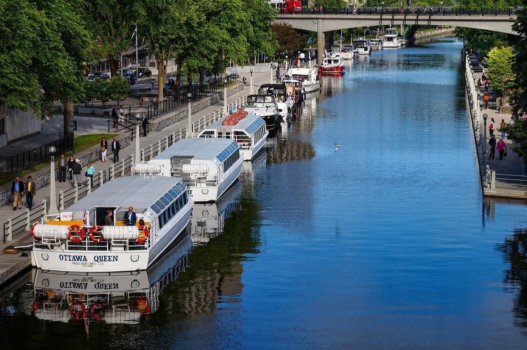 Images Ottawa Tour Guide Service Inc.