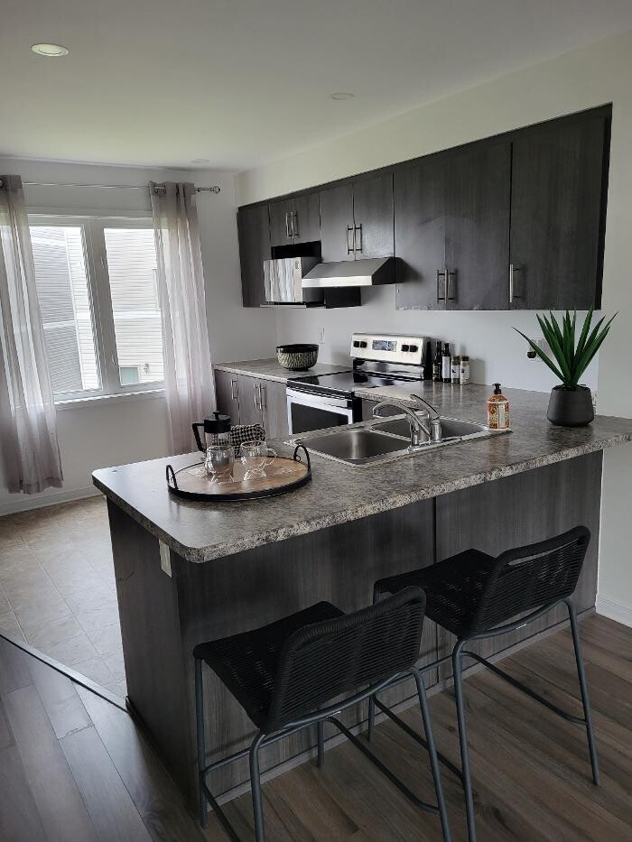 Images Phoenix Rising Property Management Inc