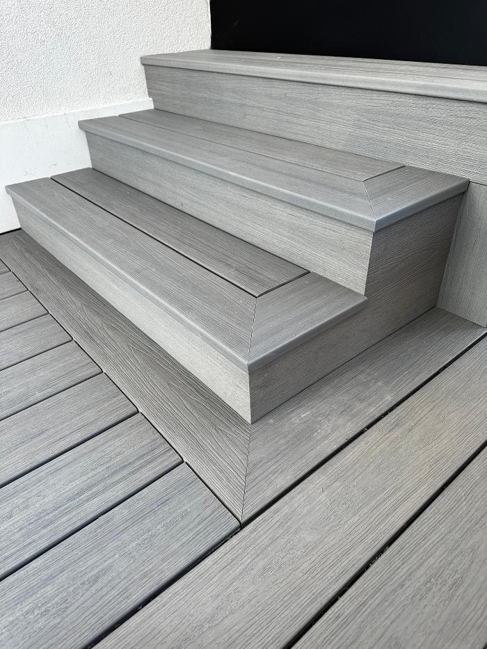 Images Mississauga Decks and Trim