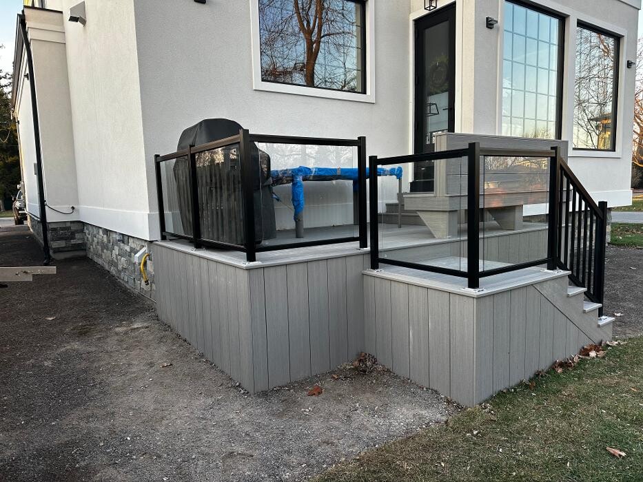 Images Mississauga Decks and Trim