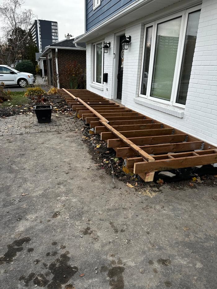Images Mississauga Decks and Trim