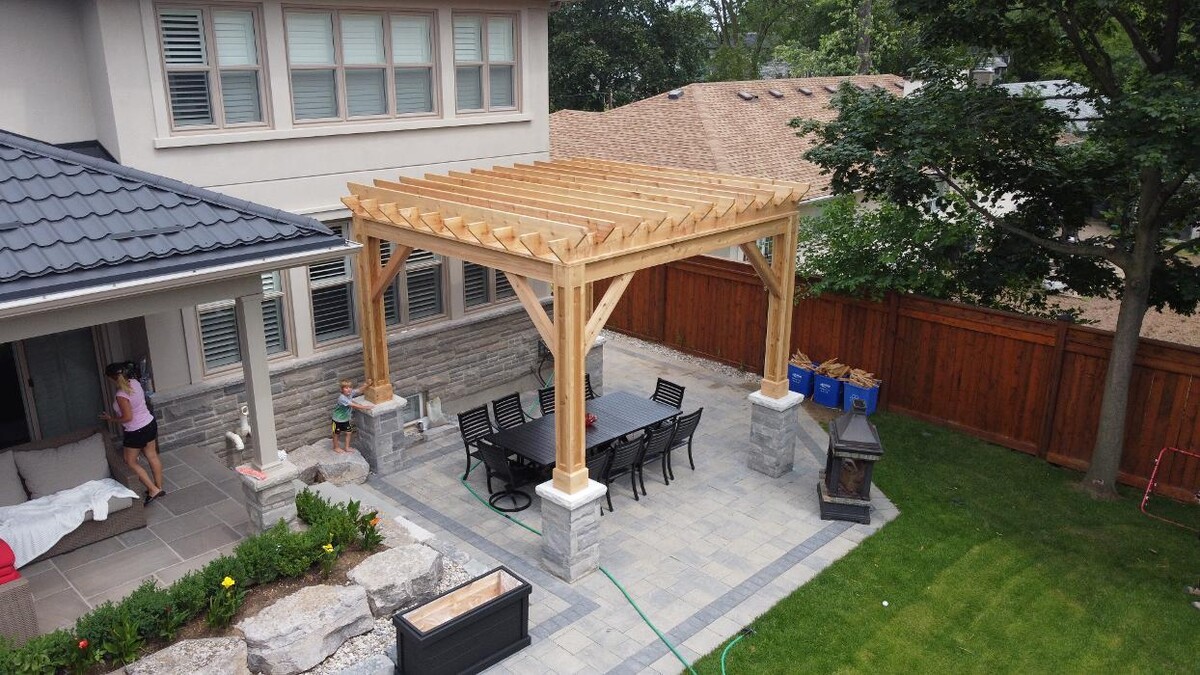 Images Mississauga Decks and Trim