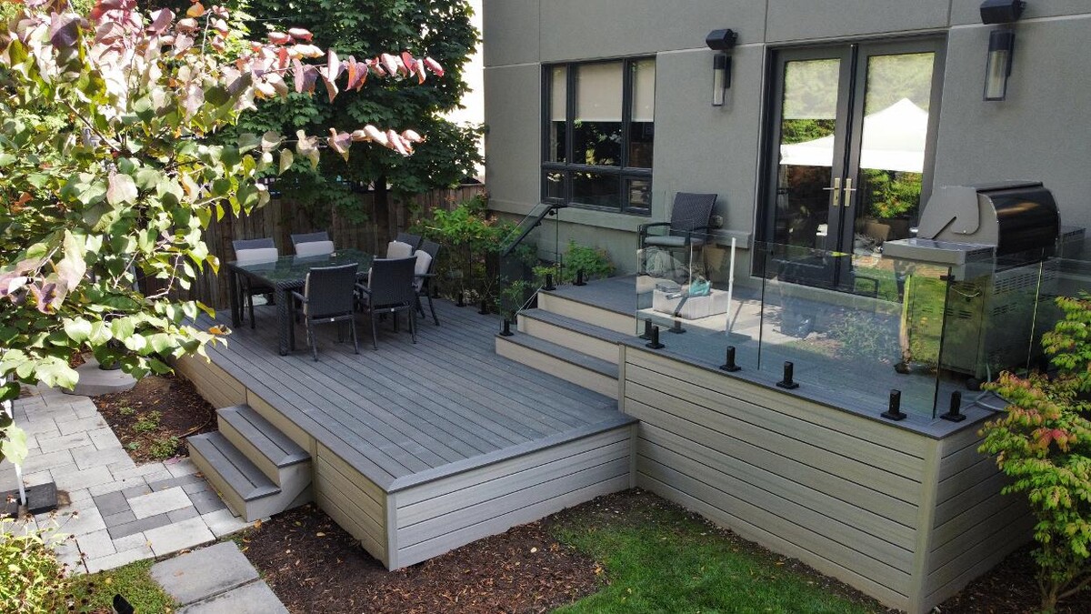 Images Mississauga Decks and Trim