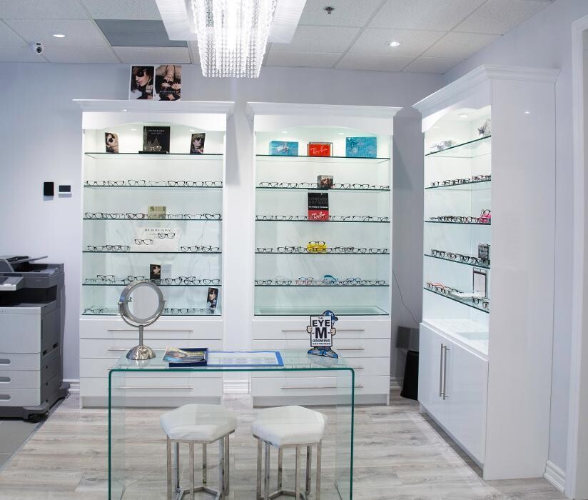 Images Halton Eye Care - Dr. Aneesha Jain & Dr. David S. Sooklal
