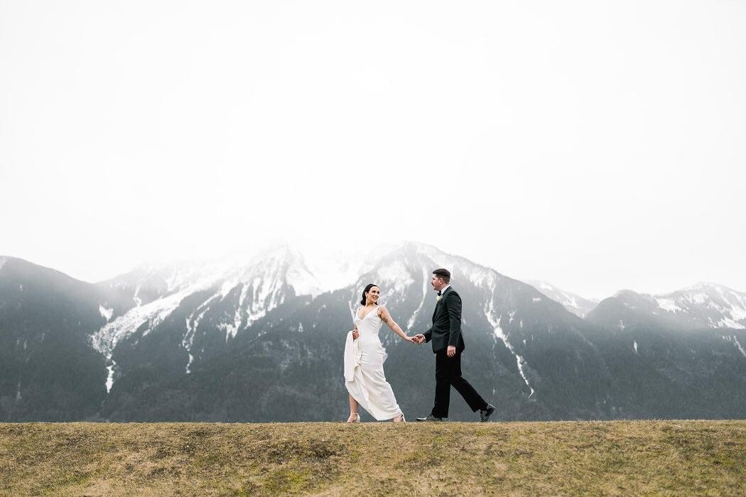 Images Beautiful Life Studios BC - Photo & Video