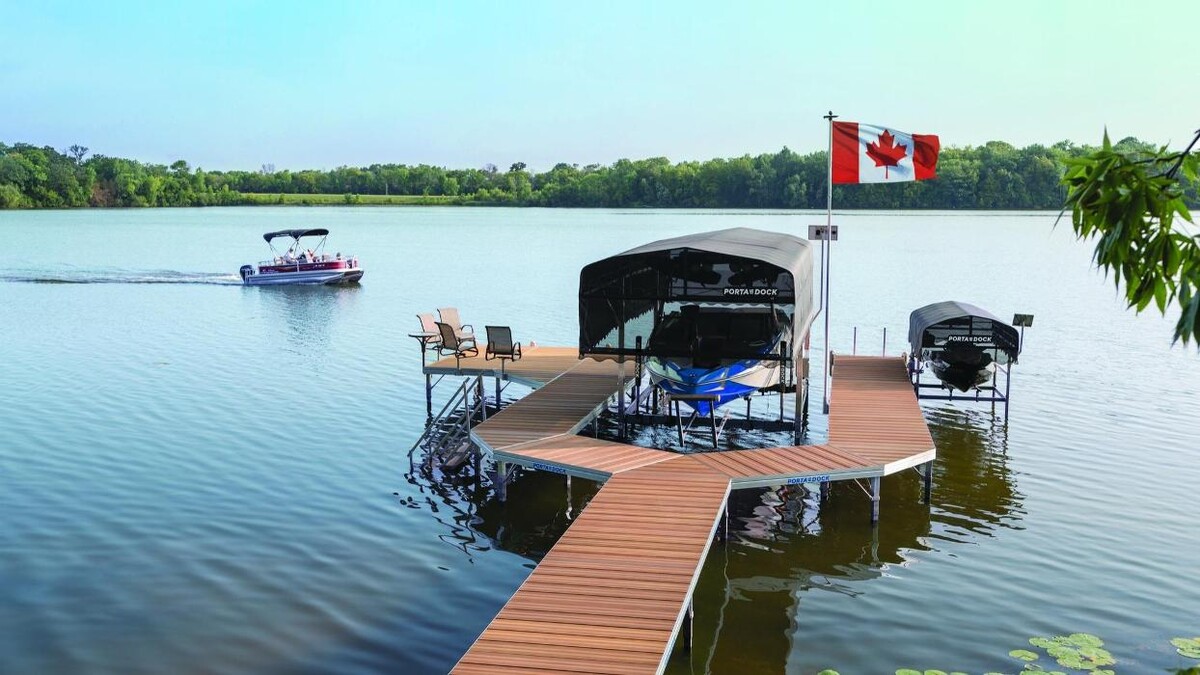 Images Beachside Docks & Lifts