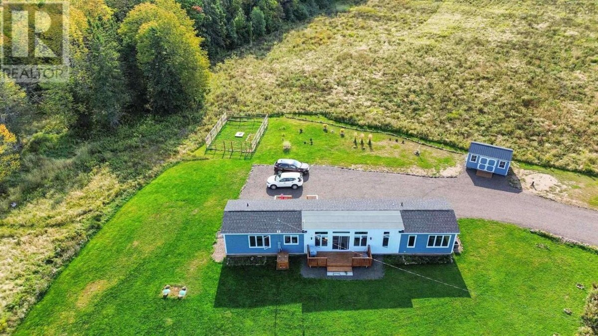 Images Leslie Stoddart Realtor - Exit Realty Town & Country