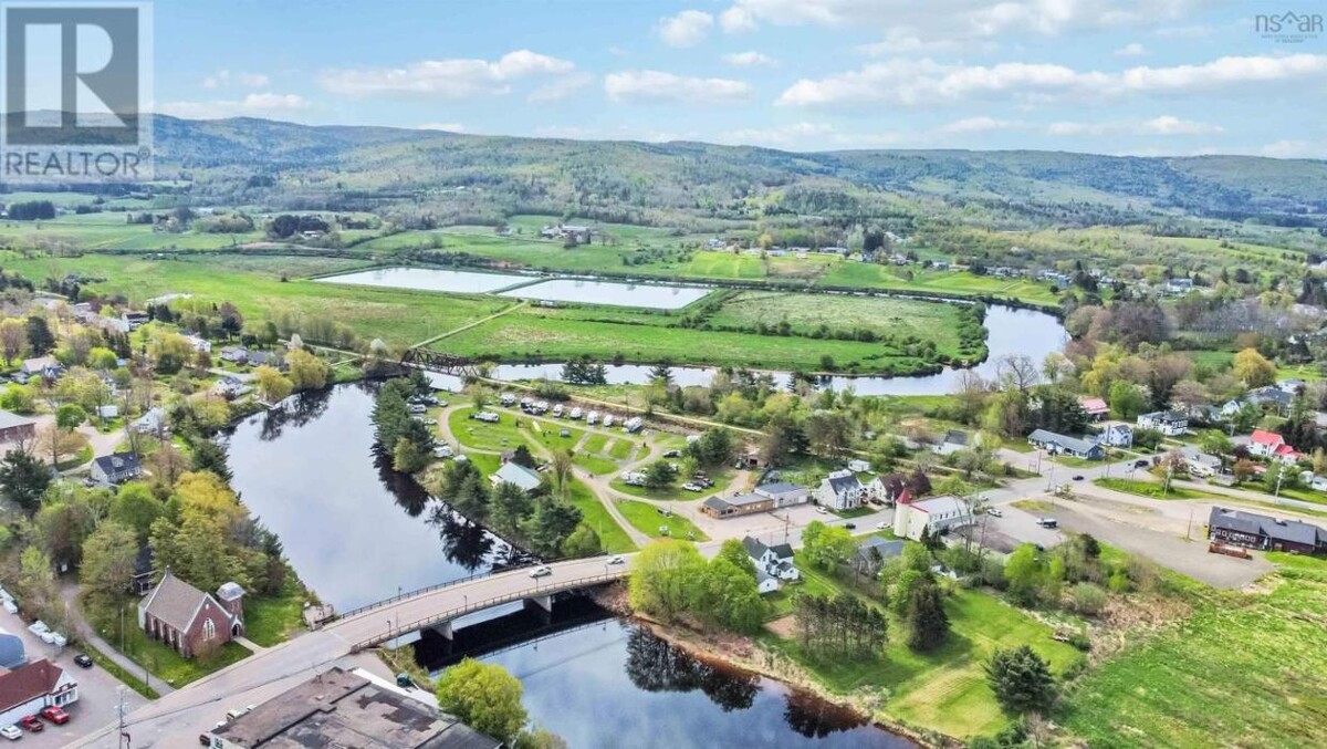 Images Leslie Stoddart Realtor - Exit Realty Town & Country