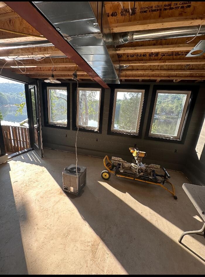 Images Bjorkland Muskoka Carpenter