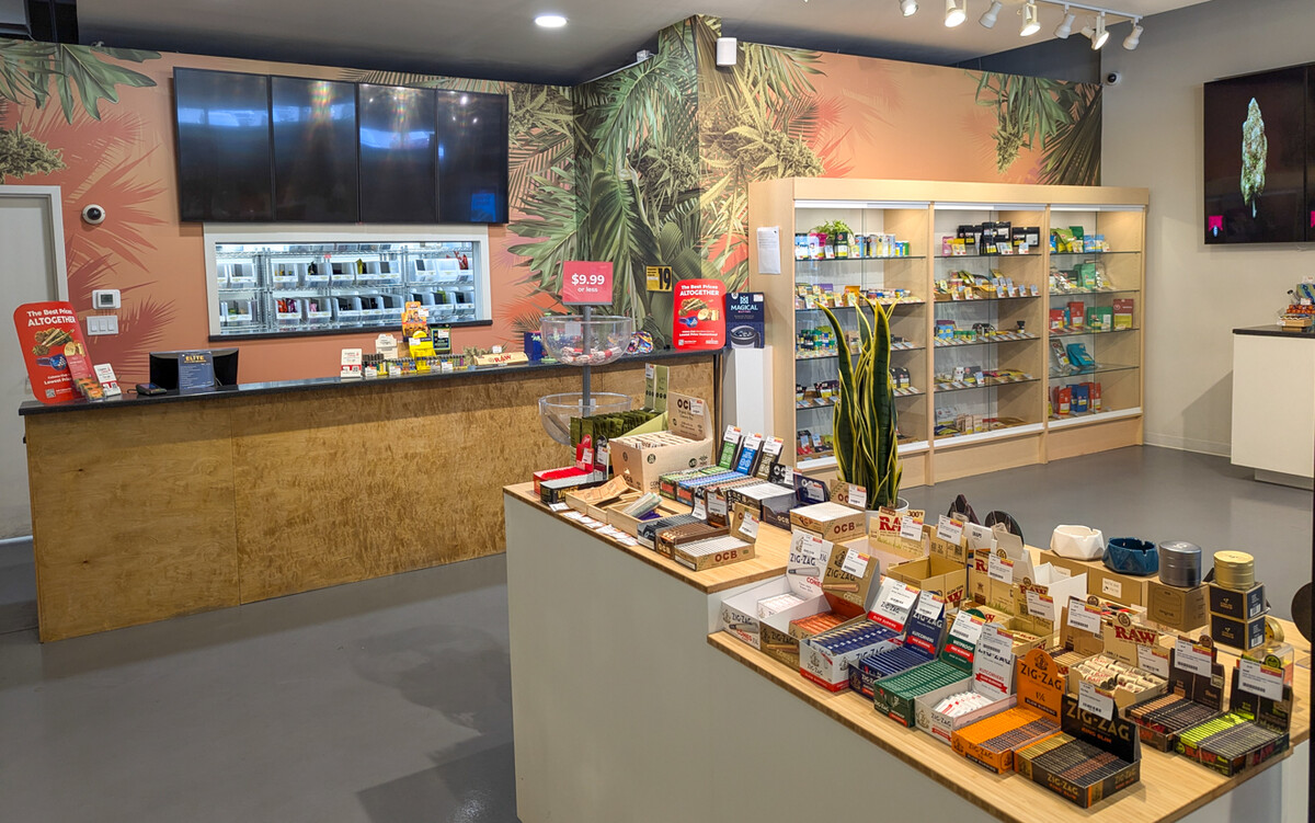 Images Canna Cabana | Woodstock | Cannabis Store