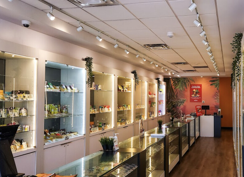 Images Canna Cabana | 100 St Grande Prairie | Cannabis Store