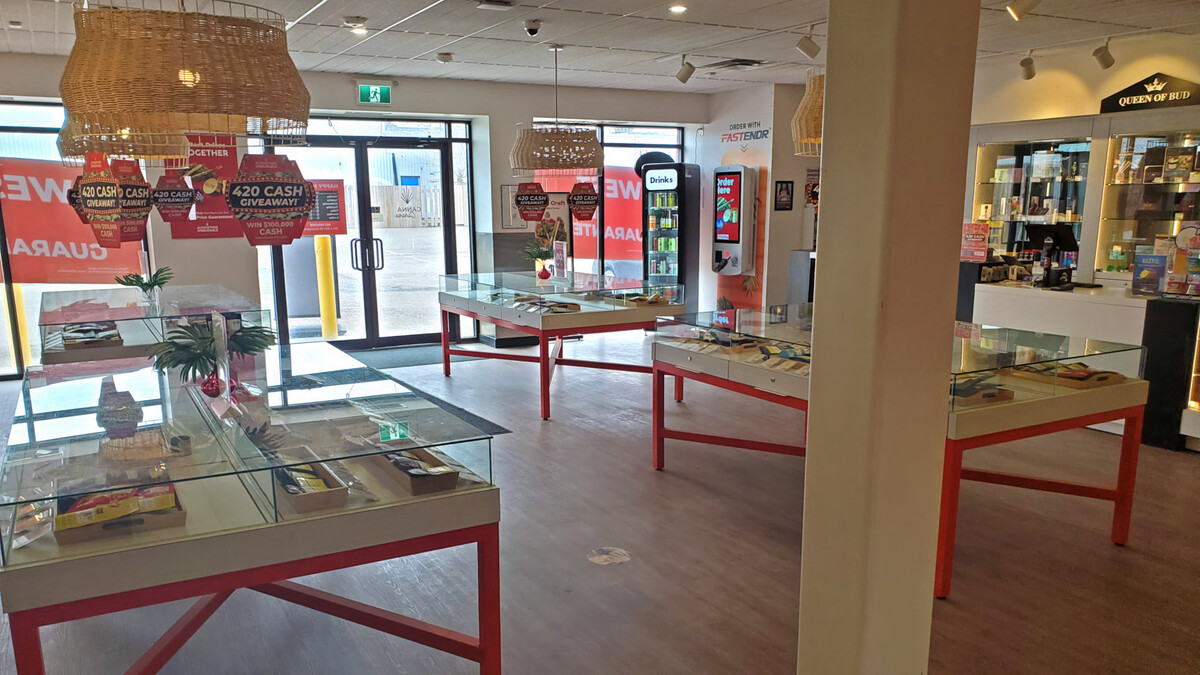 Images Canna Cabana | Gaetz | Cannabis Store Red Deer
