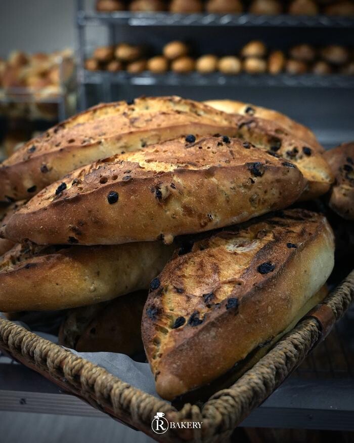 Images R Bakery