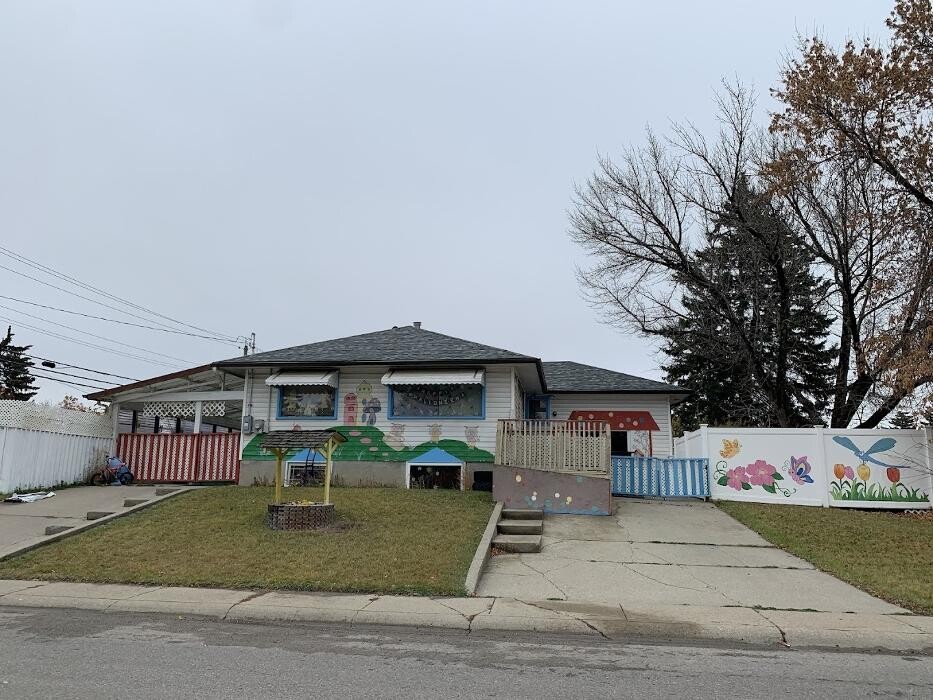 Images We Shine Daycare