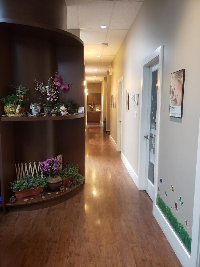 Images BigSmiles Dental Care - Cloverdale Surrey Dentist