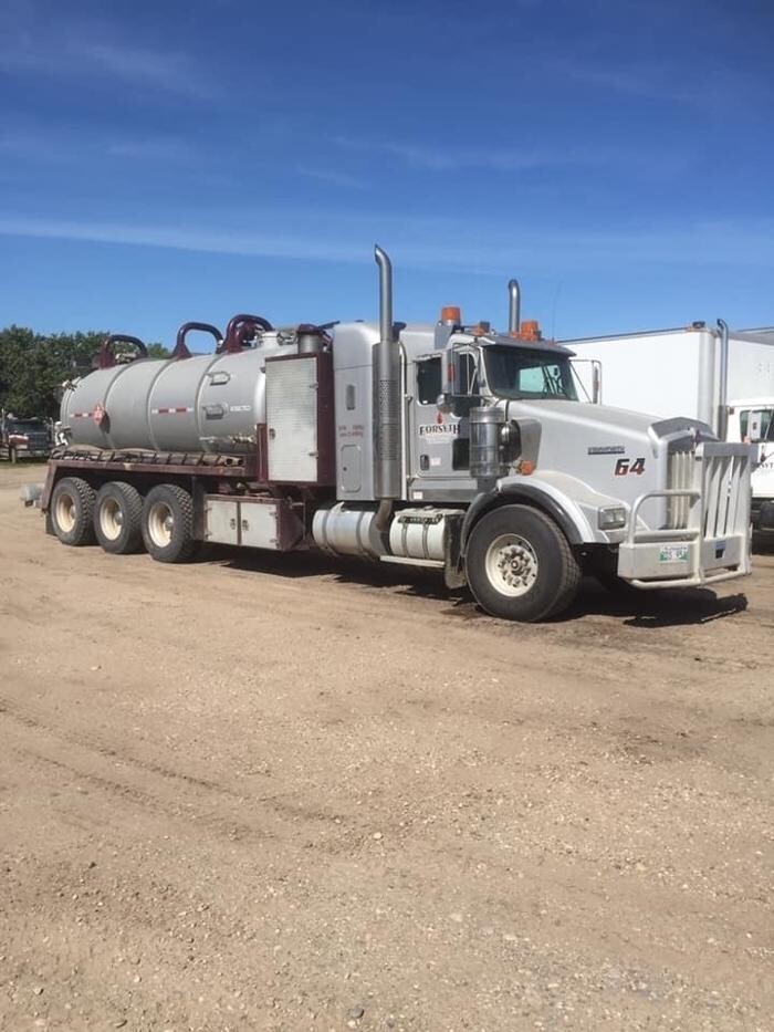 Images Forsyth Hauling 2010 Ltd