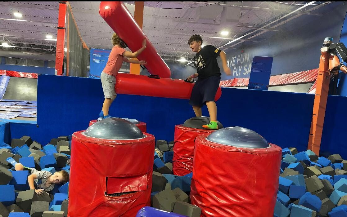 Images Aerosports Trampoline Park