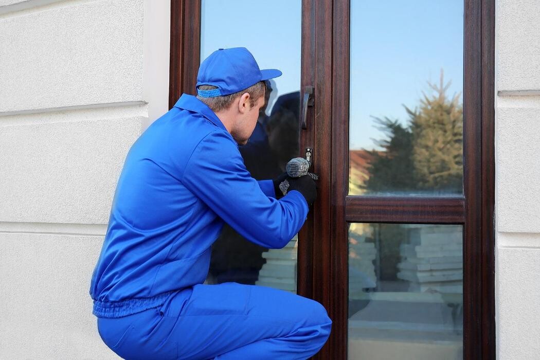 Images Mississauga Locksmiths LTD