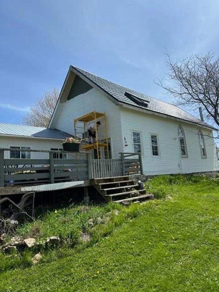 Images LaValley Roofing & Renovations