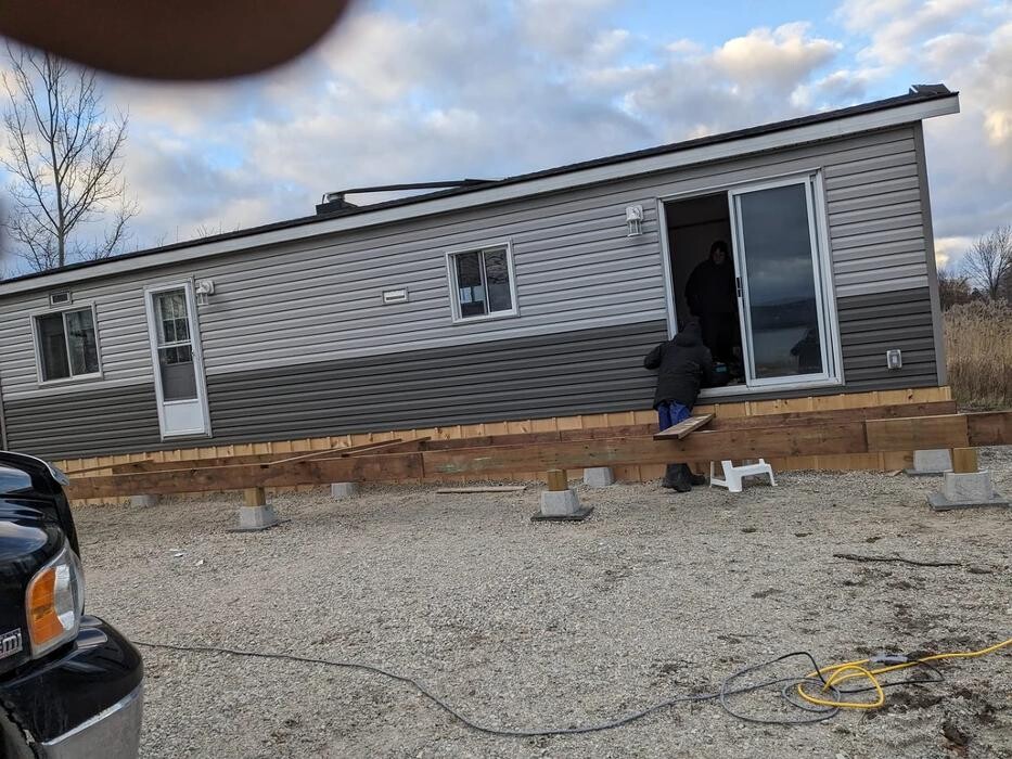 Images LaValley Roofing & Renovations