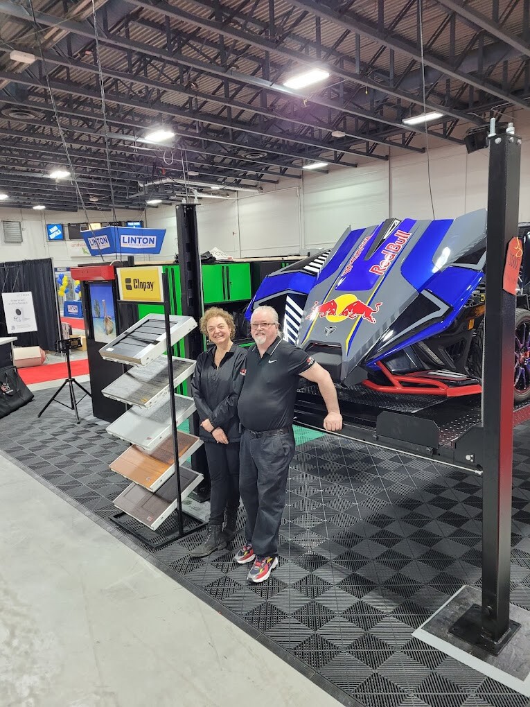 Images Waterloo Garage Doors Inc