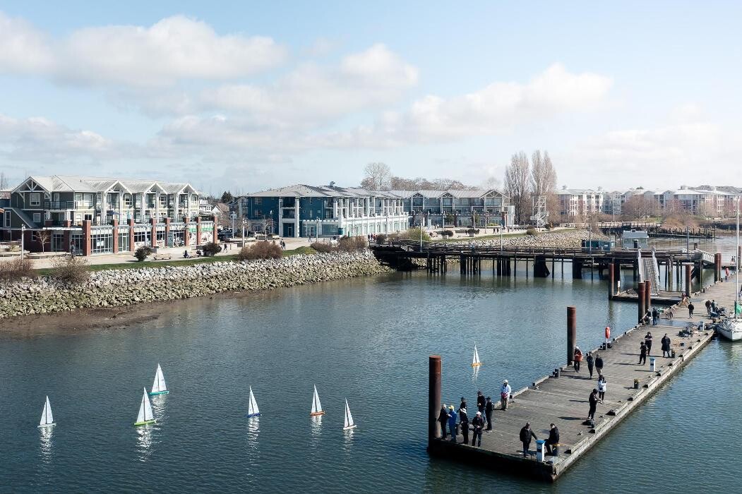 Images Steveston Waterfront Hotel
