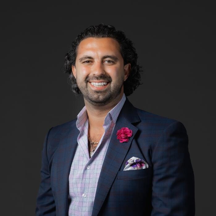 Images Augustus Theodorou Real Estate