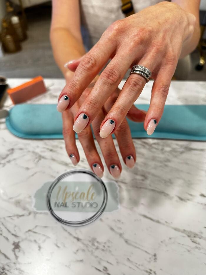 Images Upscale Nail Studio