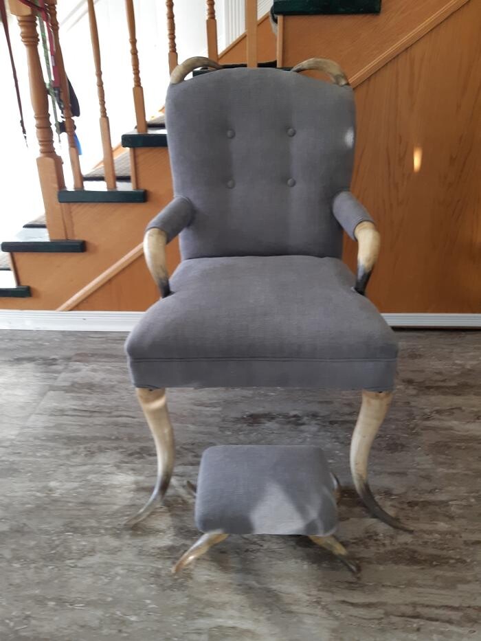 Images Brenton's Upholstery & Refinishing